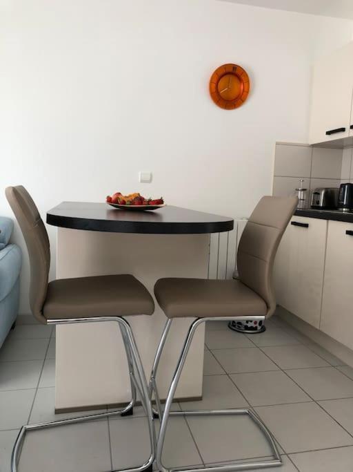 Appartement. La Coupole 2 Pieces Avec Vue Εβιάν-λε-Μπαιν Εξωτερικό φωτογραφία